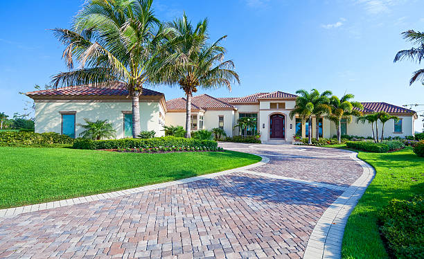 Best Commercial Driveway Pavers  in Hinckley, IL